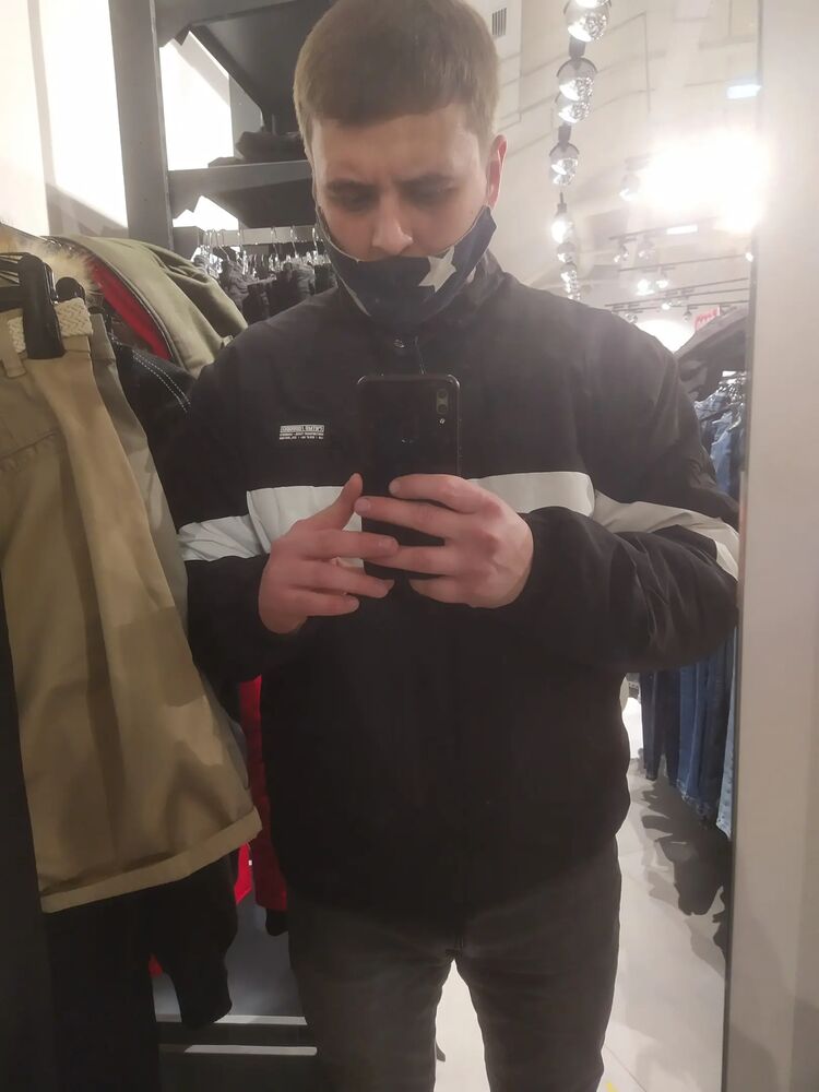  29751049  , 37 ,    