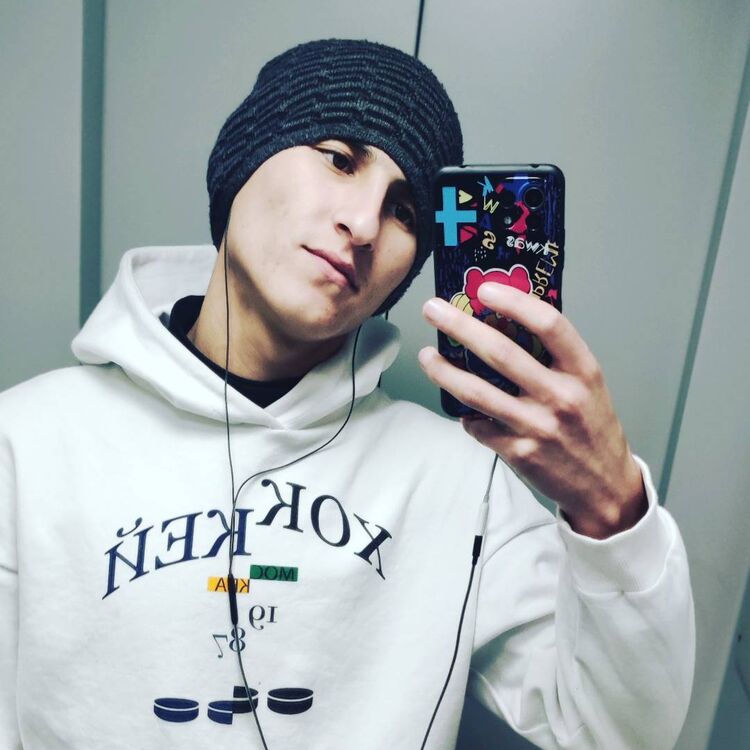  25193759  Ziyo, 23 ,    
