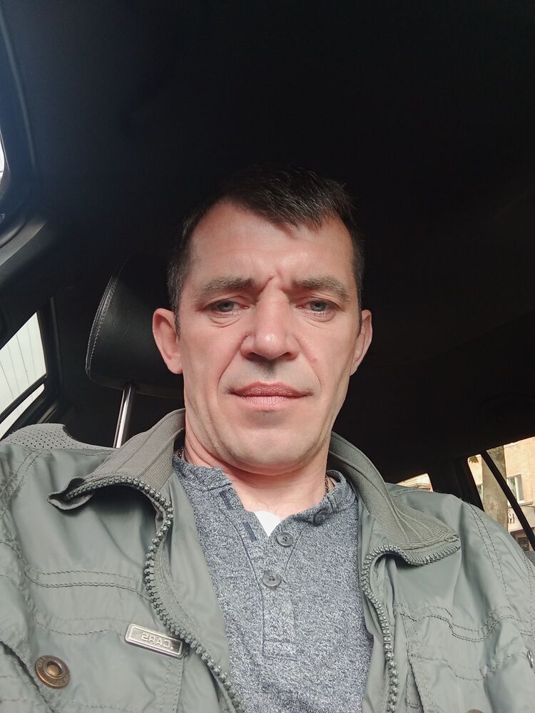  ,   Sergej, 42 ,   ,   
