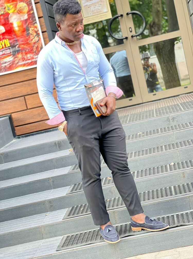  30628959  Frank, 34 ,    