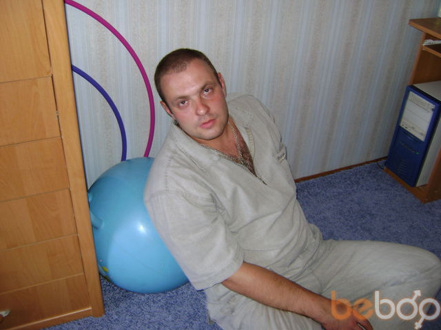  ,   Maxim, 45 ,   