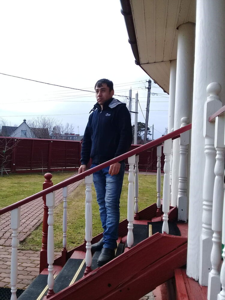  -,   Sadullo, 35 ,   ,   , c 