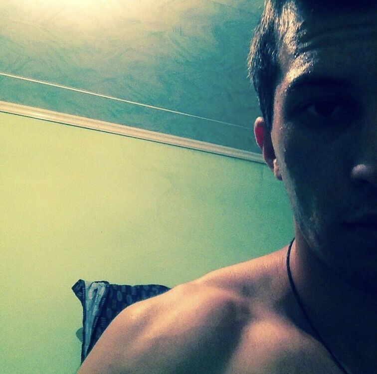  47689189  Antonio, 29 ,    