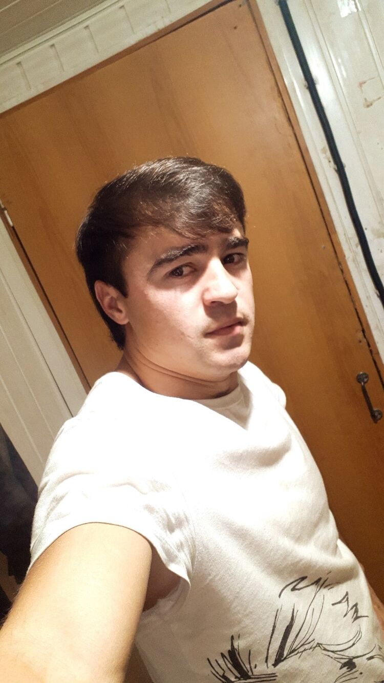  43933859  Savas, 31 ,    -