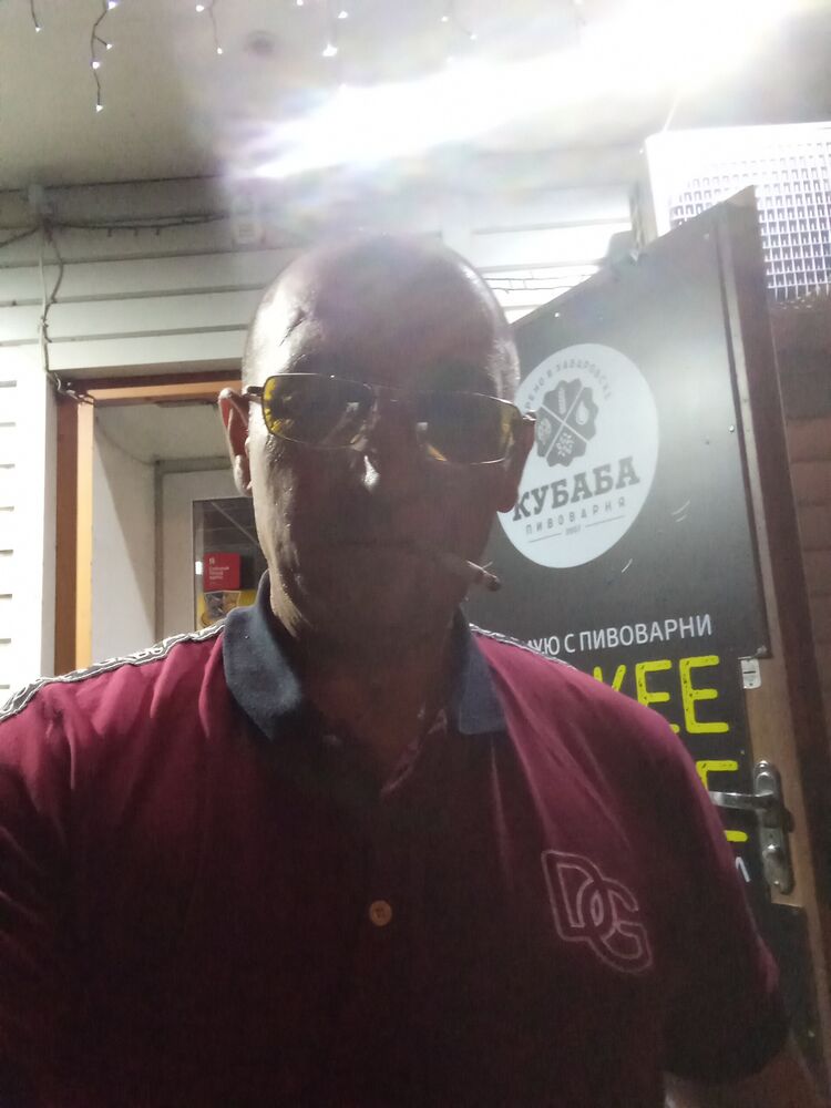  48863129  , 51 ,    