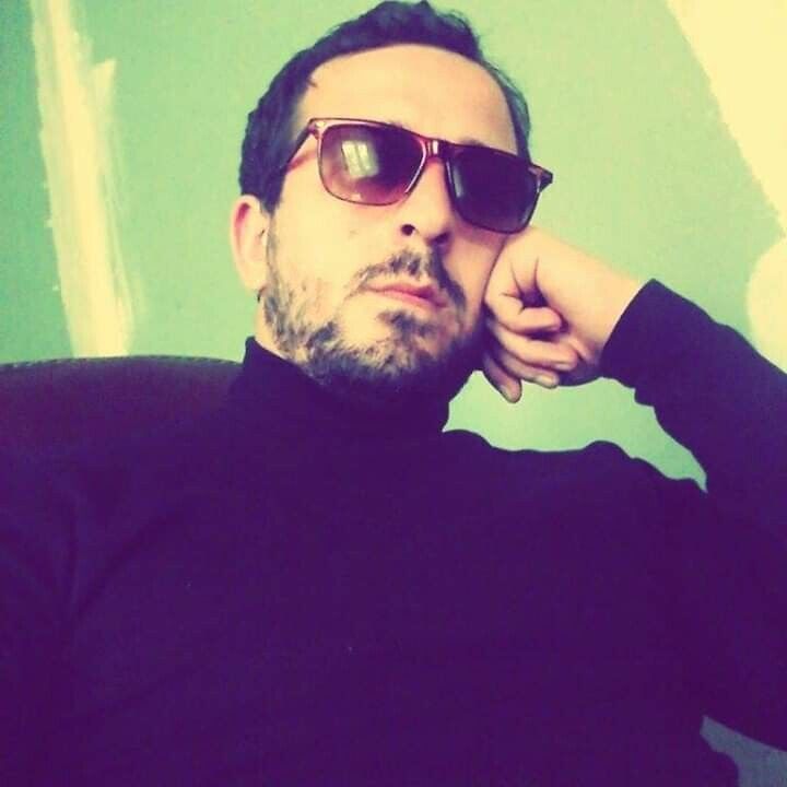  ,   Miro, 32 ,   ,   , c 