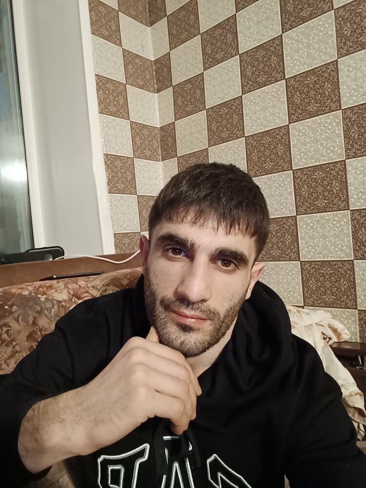  41681759  Gamlet, 30 ,    