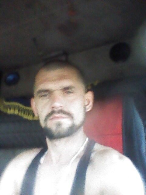  9588399  , 41 ,    
