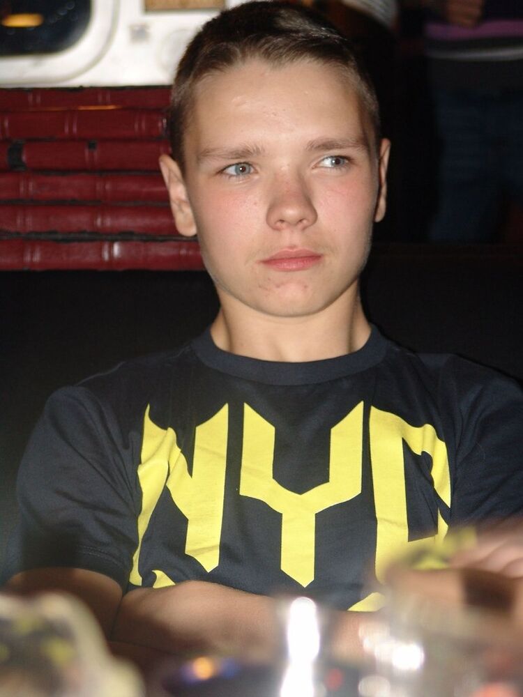 ���� 23533289 ������� �������, 32 ����, ���� ���������� � �������������