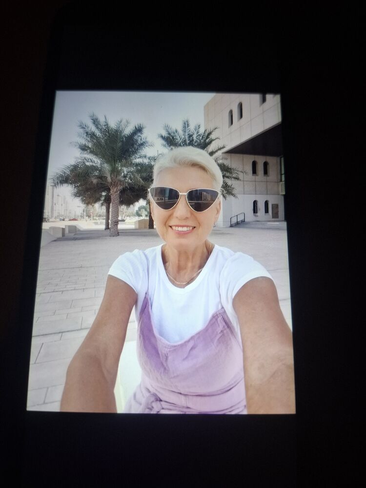  51156269  Larysa, 69 ,    
