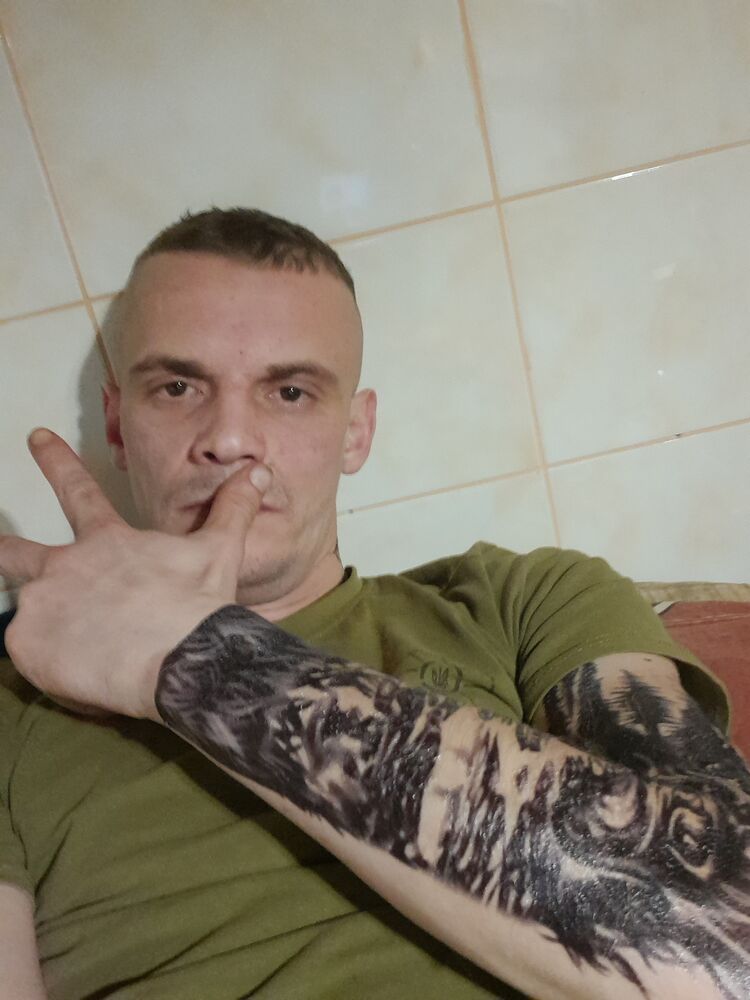  40960229  , 34 ,    