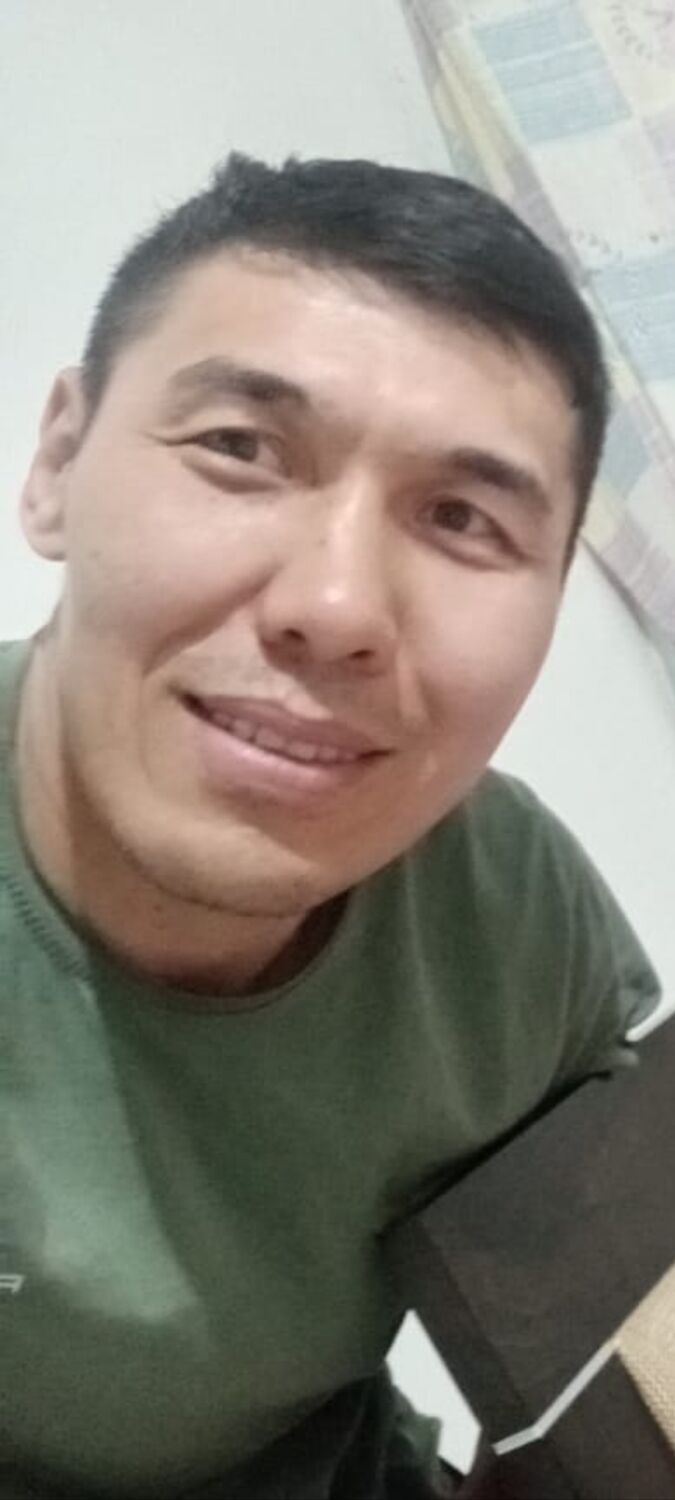  44310389  , 40 ,    
