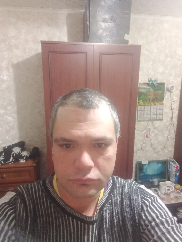  ,   Denis, 41 ,   ,   