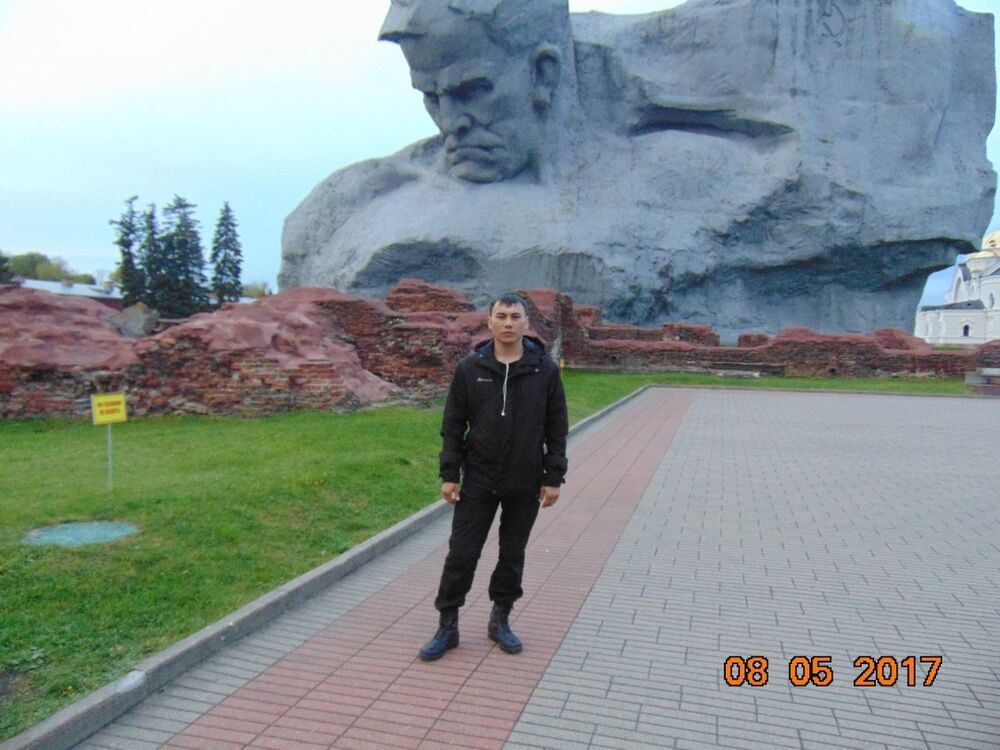  ,   Rustam, 33 ,   ,   , c 