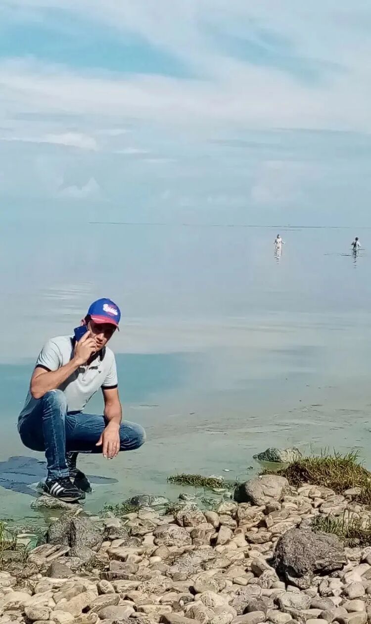   ,   Ali, 27 ,   c 