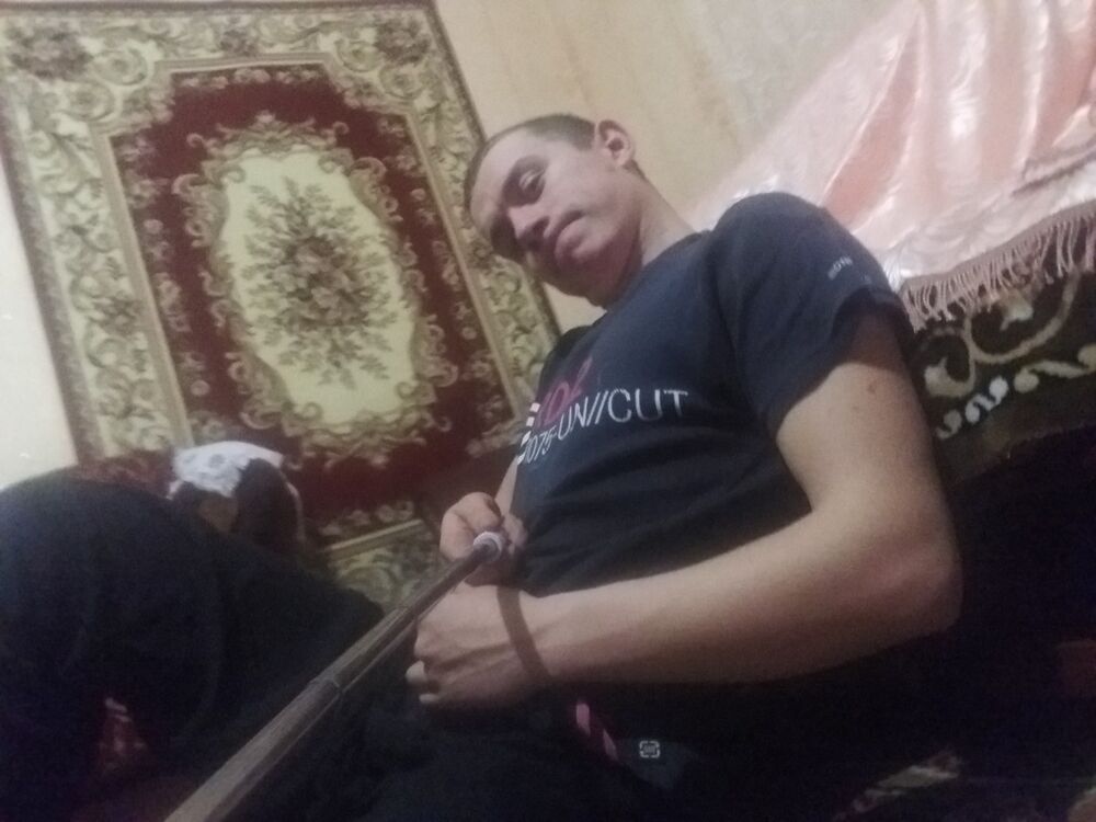  ,   Viktor, 26 ,   ,   , c 
