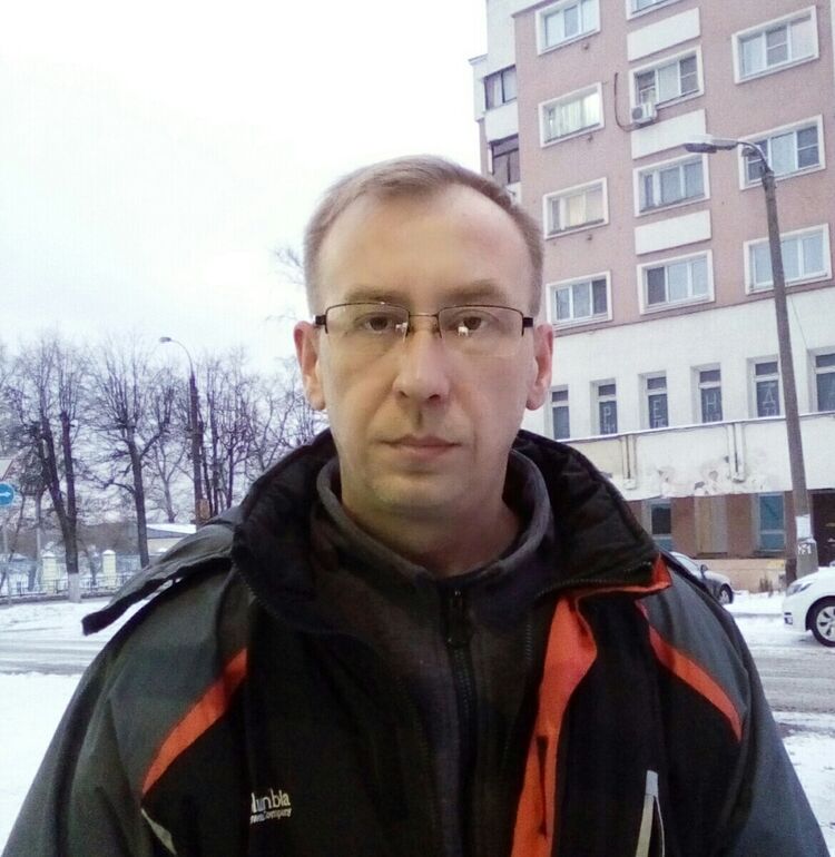  21984859  , 42 ,    