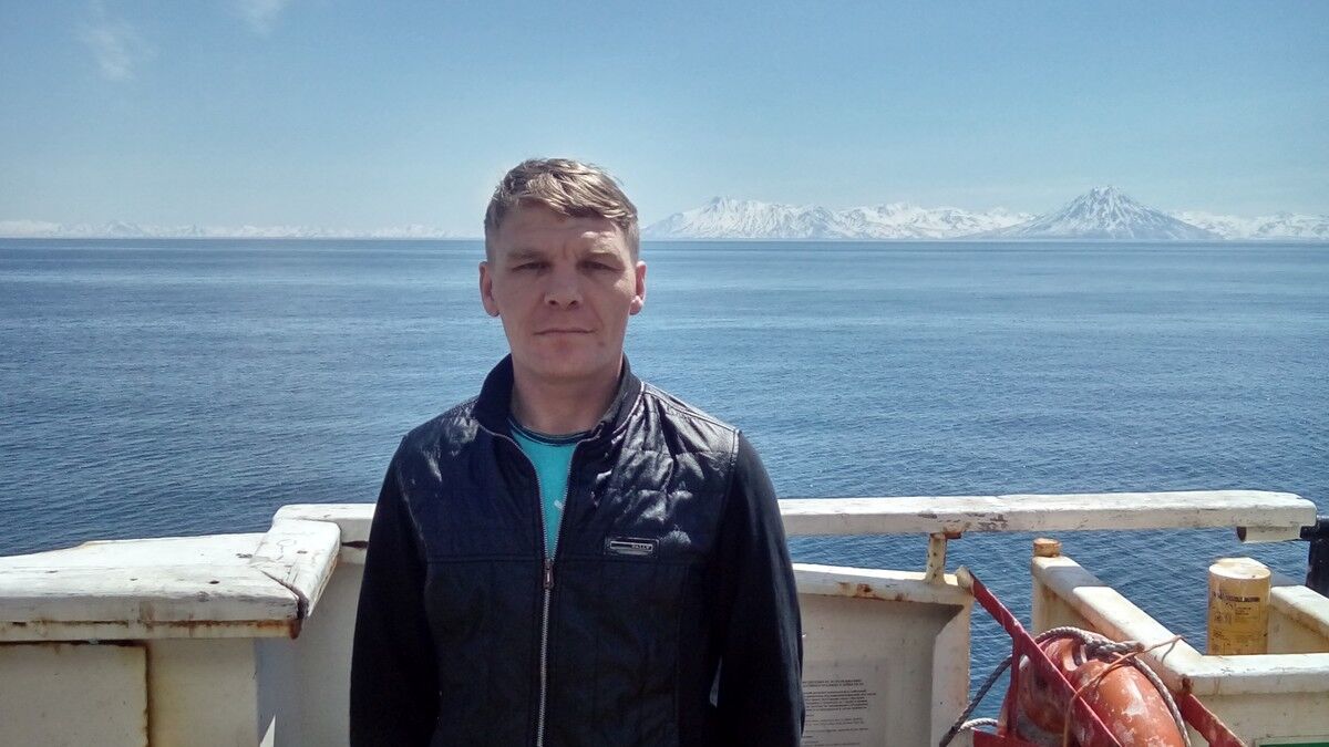  ,   Vasya, 44 ,   