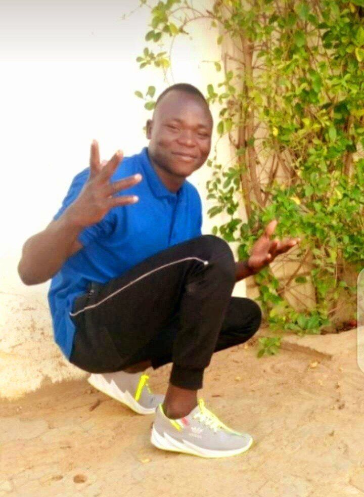  52734909  Dodosone, 22 ,    