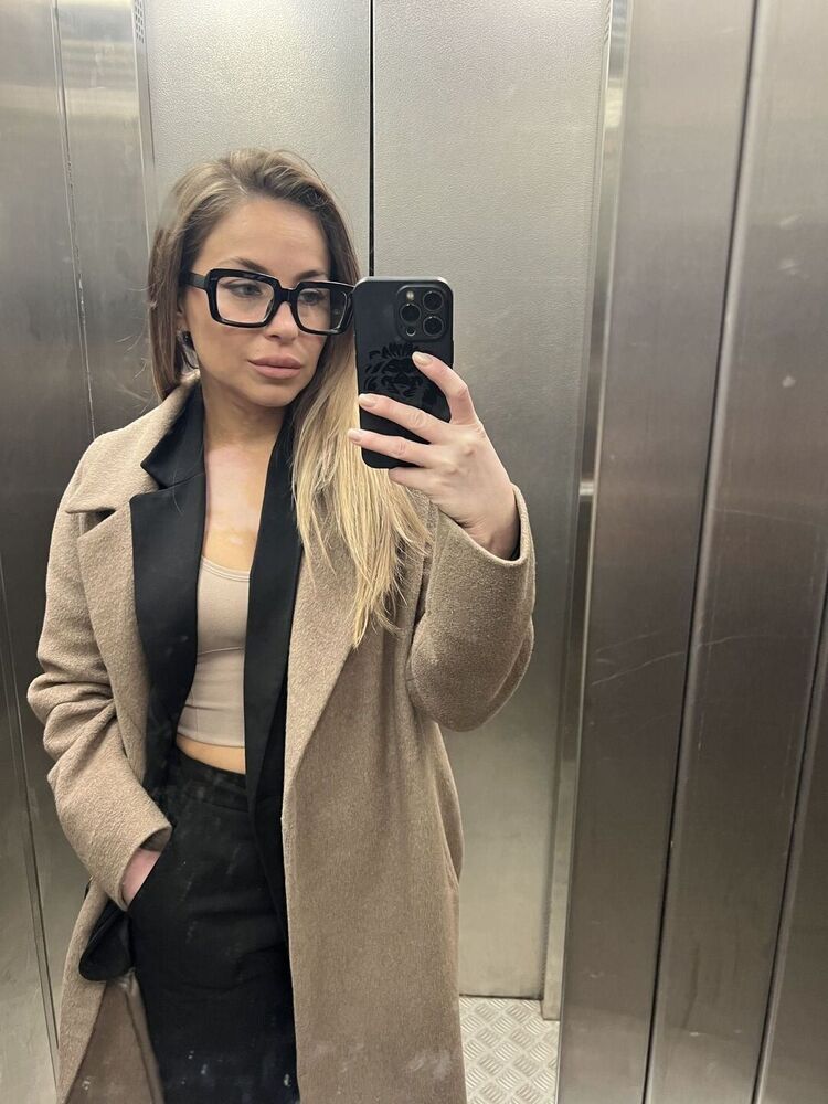  ,   , 33 ,   c 