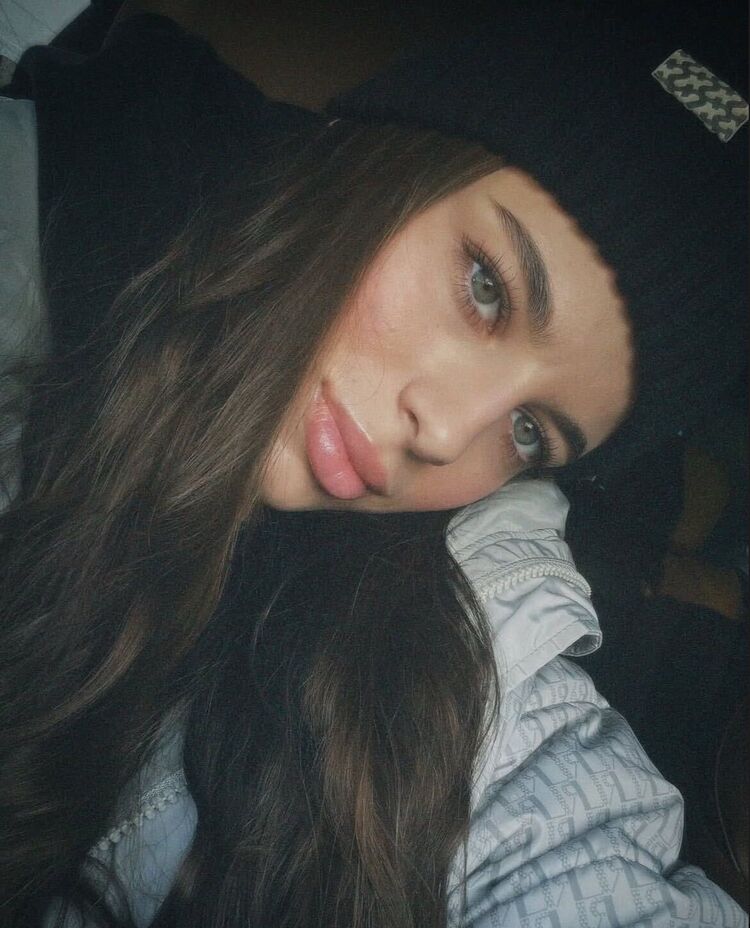  52524679  , 22 ,    
