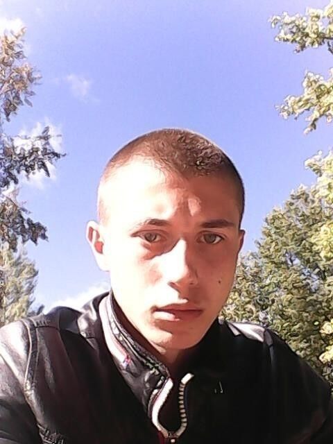 ,   Arturs, 27 ,   ,   , c , 