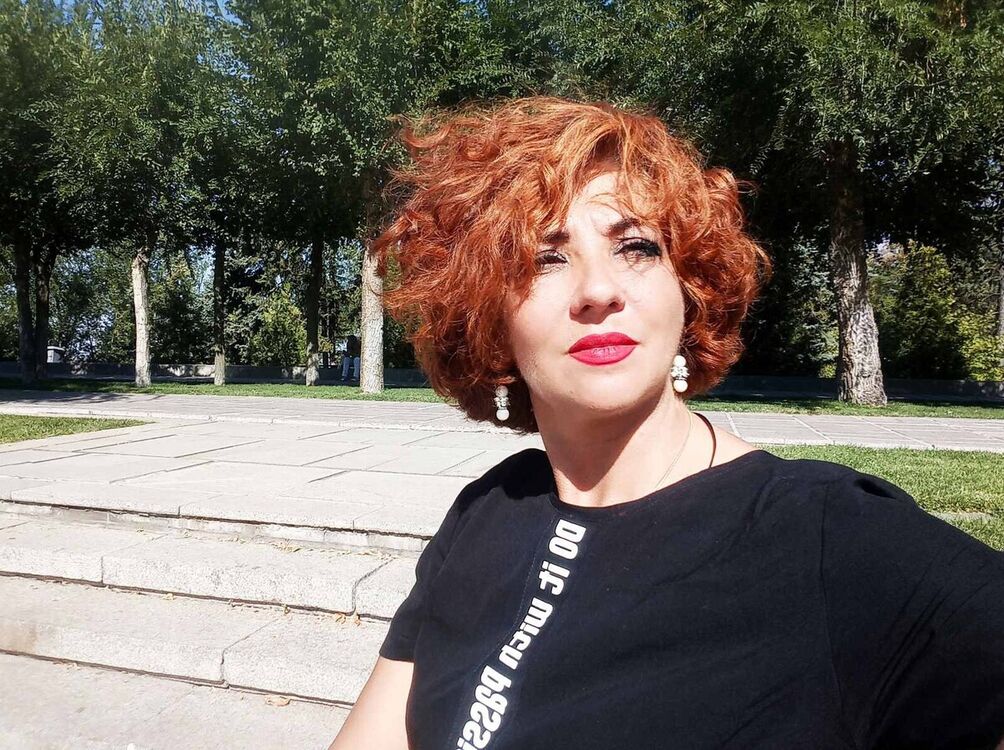   ,   ANNA, 40 ,   ,   , c 