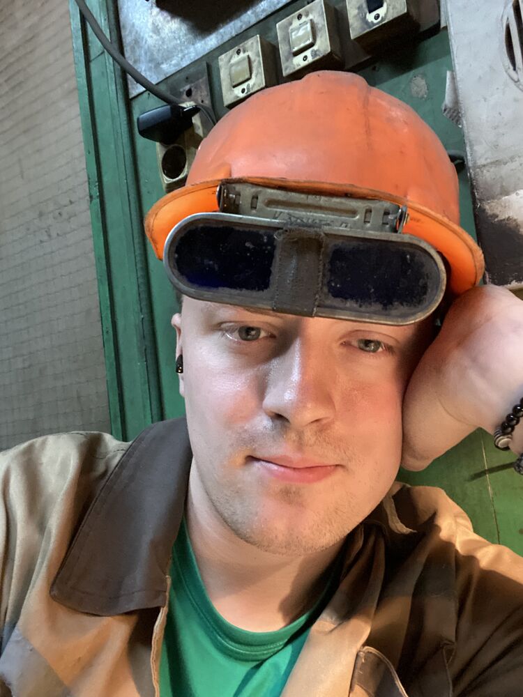  39157229  Vlad, 28 ,    