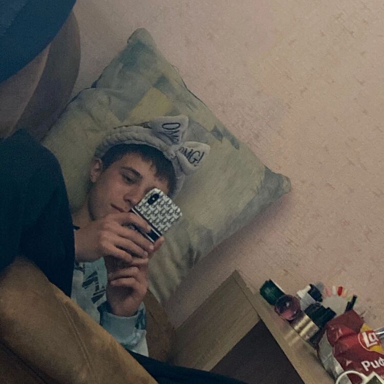  31860899  , 23 ,    