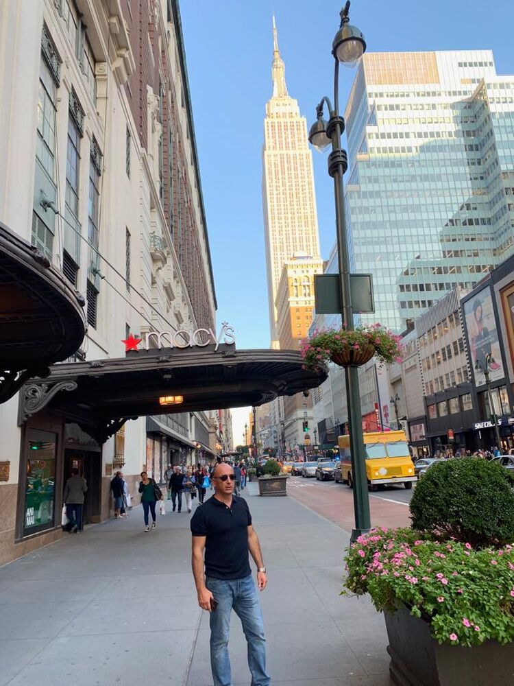  28524199  Sandro, 46 ,    