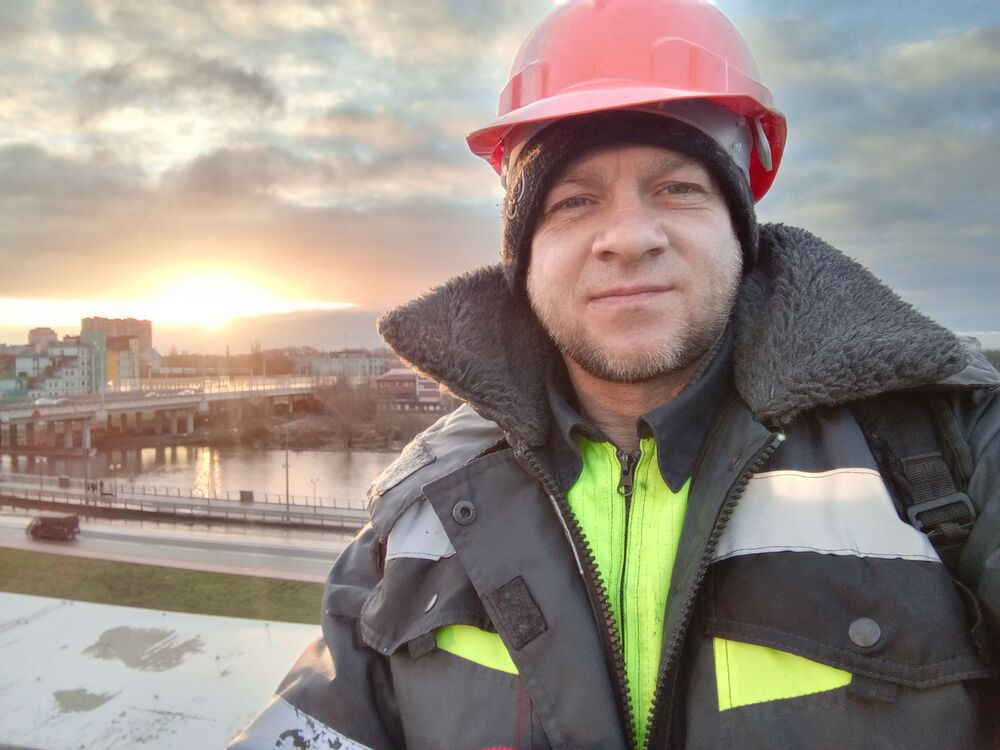  ,   Evgeny, 47 ,   ,   , c 