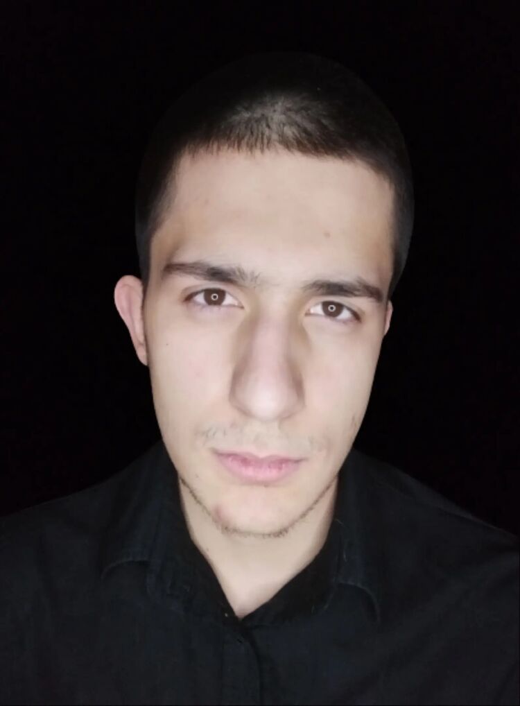  39405629  , 22 ,    