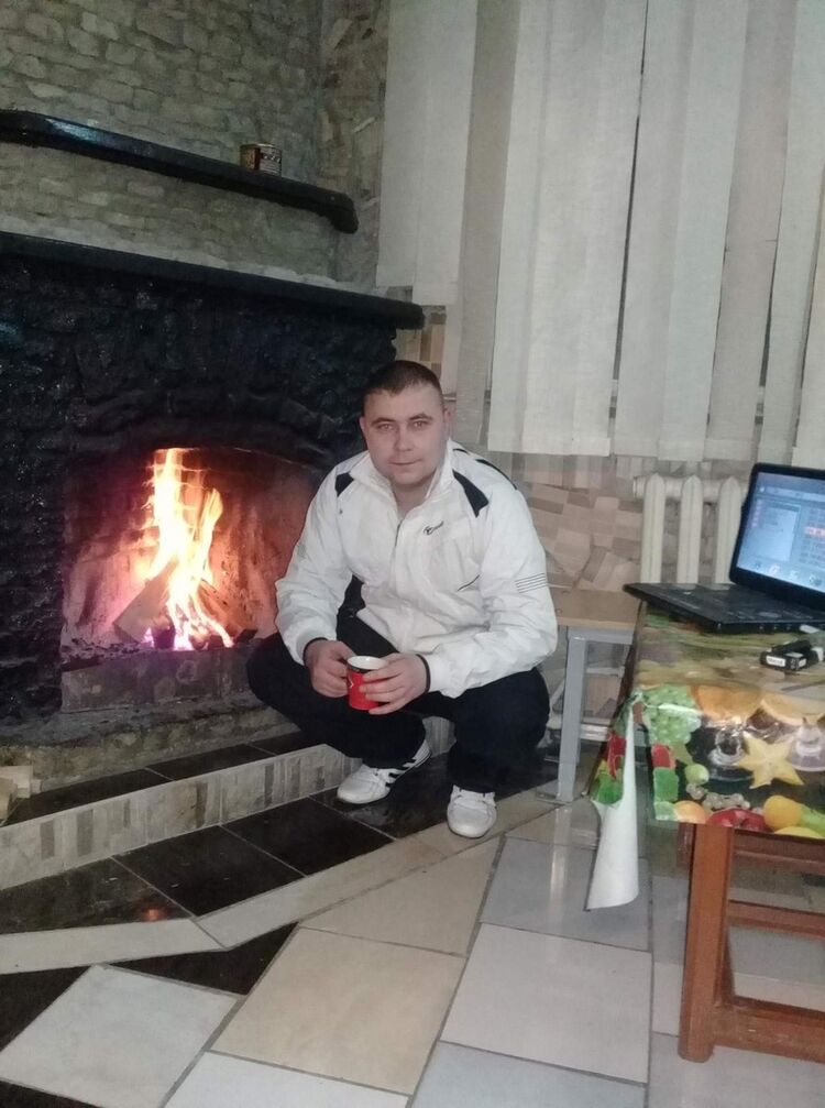  ,   Andrei, 33 ,   