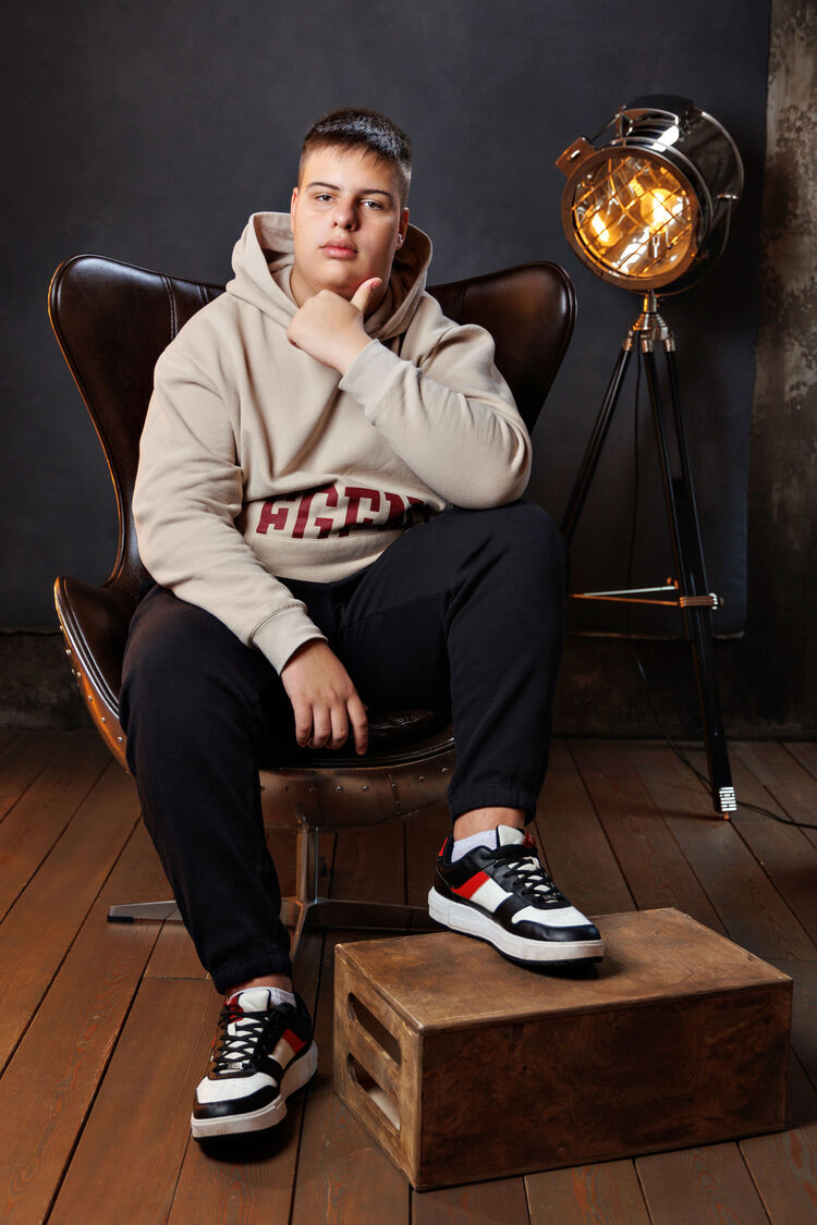 ���� 49888929 ����� ����, 20 ���, ���� ���������� � ��������