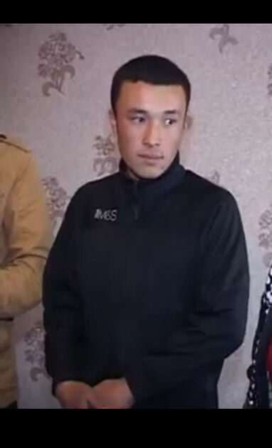  18579589  Rusbek, 32 ,    