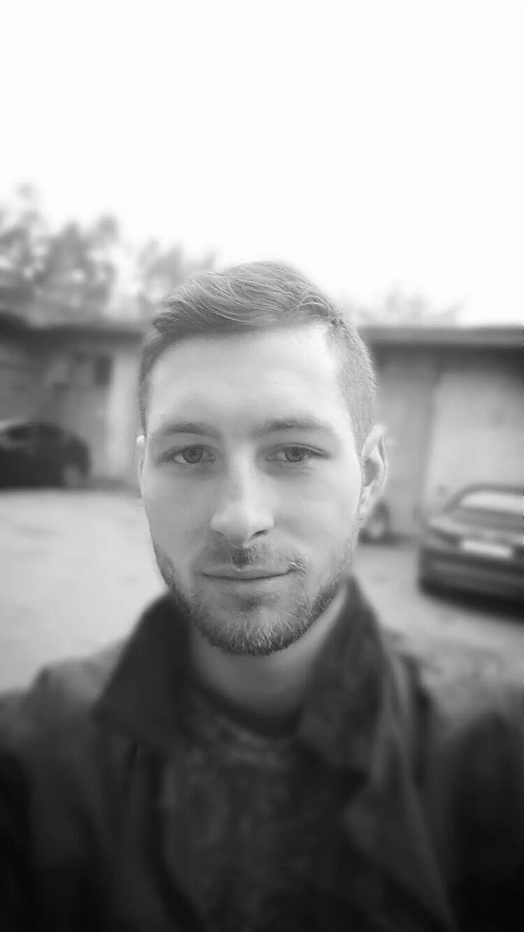  44615989  Kenny, 31 ,    -