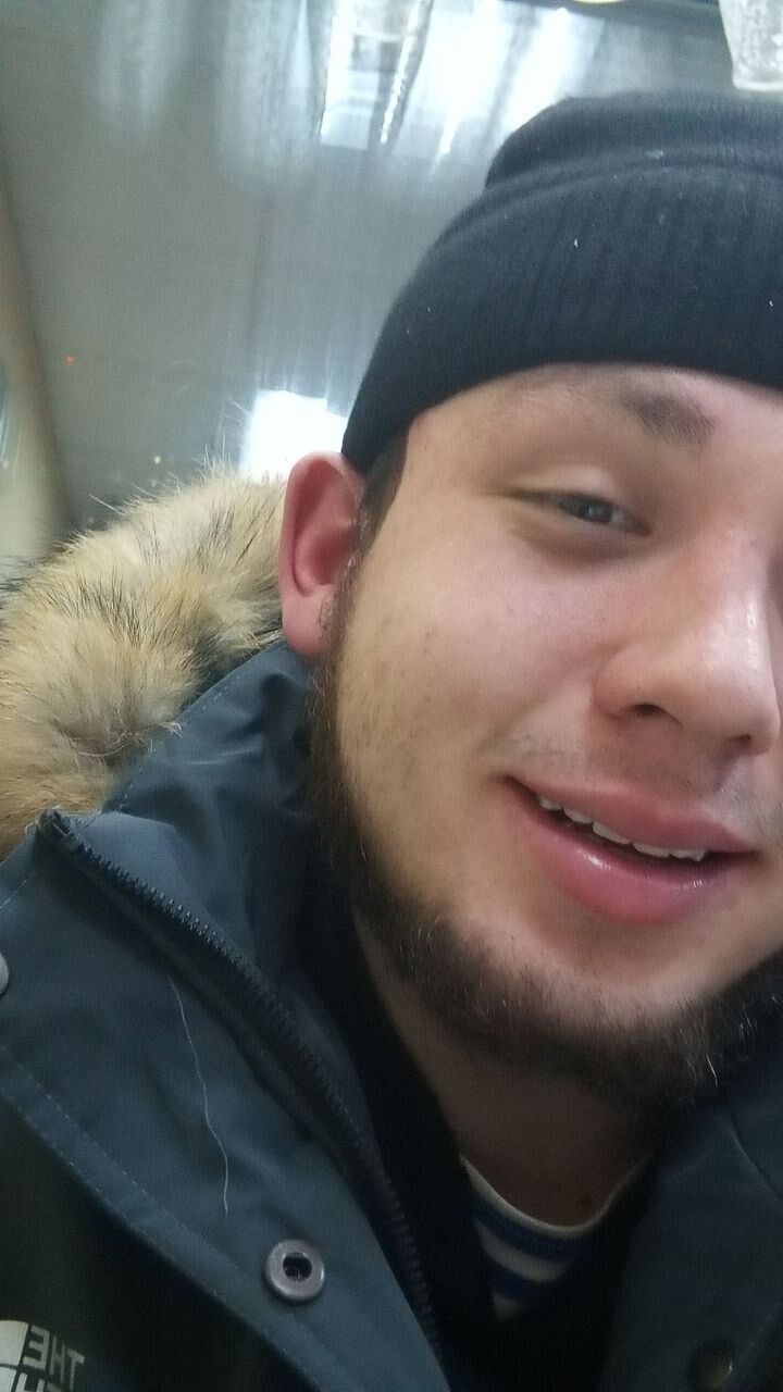  31660359  Rusik, 25 ,    