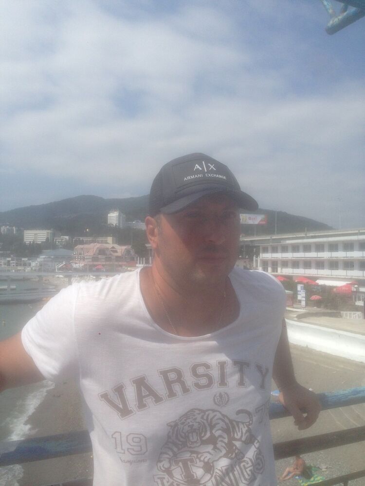  10943689  , 44 ,    --