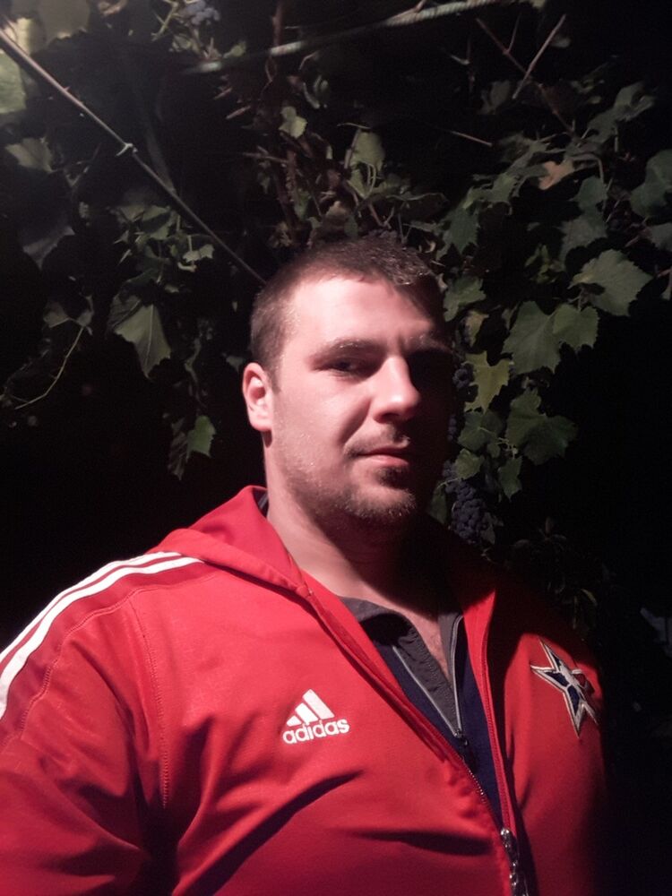  ,   Vlad, 34 ,  
