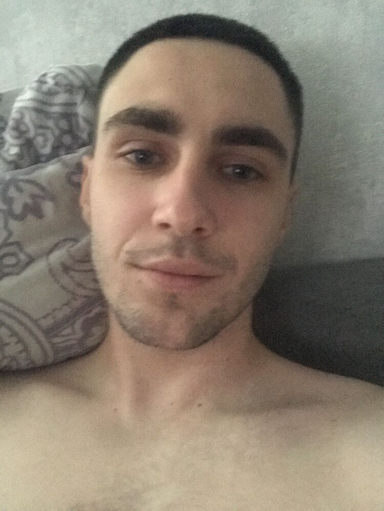  31083059  Ethan, 25 ,    