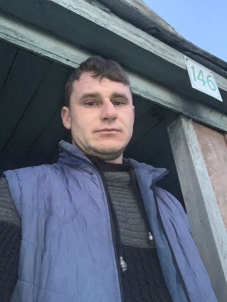  50701769  Vladimir, 28 ,    