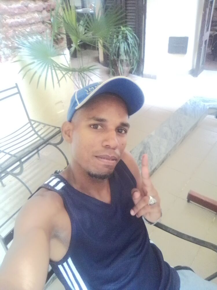  ,   Armando, 35 ,   c 