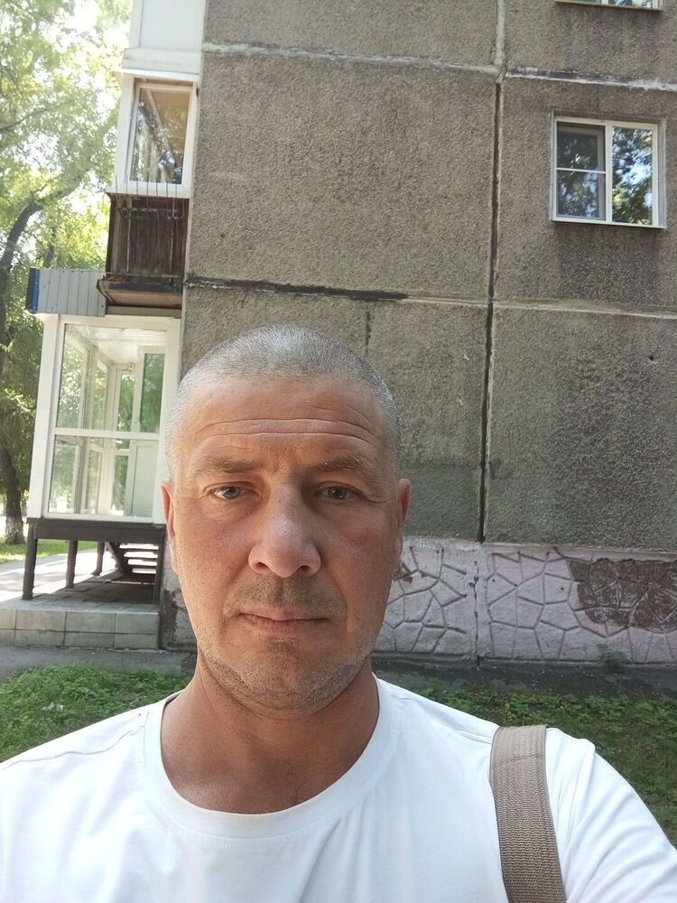  45872169  , 49 ,    