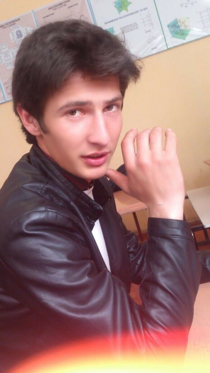  ,   Parviz, 31 ,  