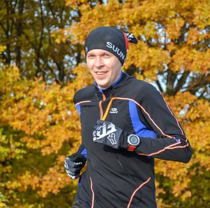  53761289  Mikhail, 45 ,    