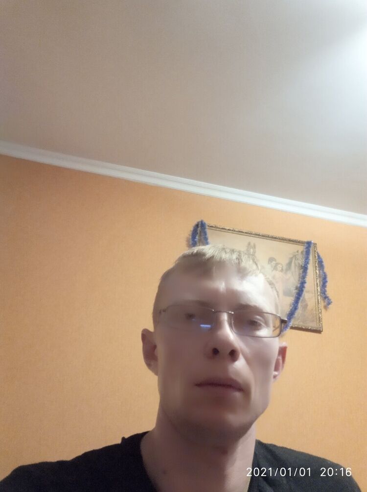  21977869  , 40 ,    