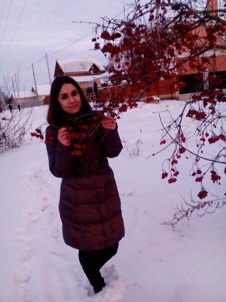  ,   Maxim, 27 ,   ,   , c 