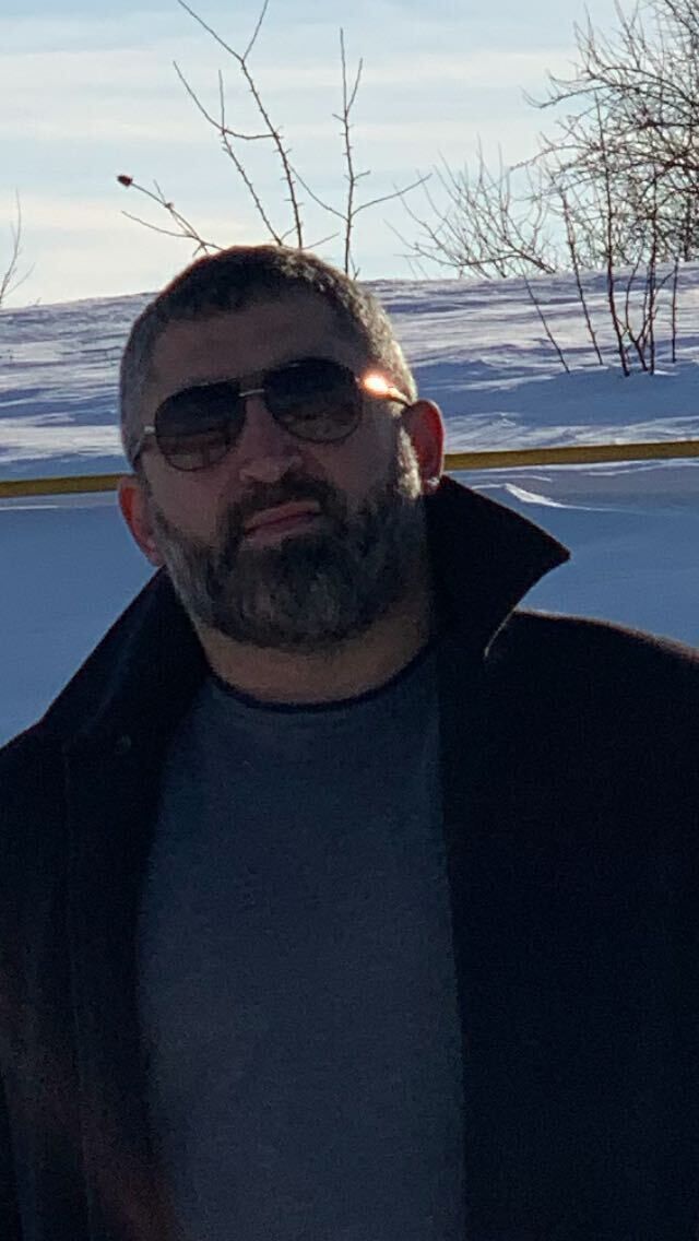  45670239  Farhad, 43 ,    
