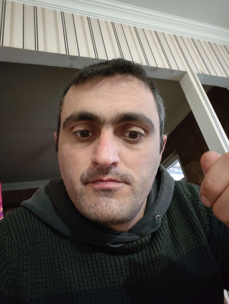  49247369  Lasha, 33 ,    