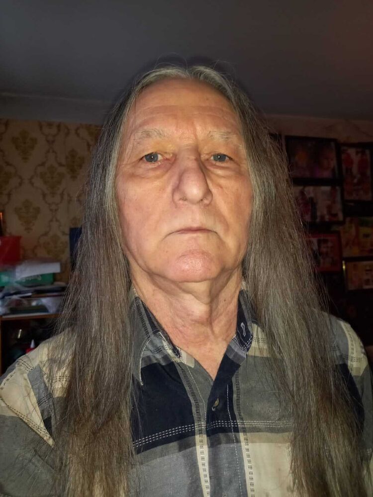  38069569  Alex, 74 ,    